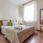 Italian Experience-villa Rosso Corbezzolo Villa *