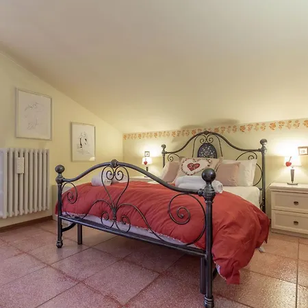 Italian Experience-villa Rosso Corbezzolo Villa *