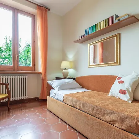 Italian Experience-villa Rosso Corbezzolo Villa *